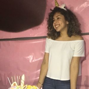 Meet your Posher, Jenny